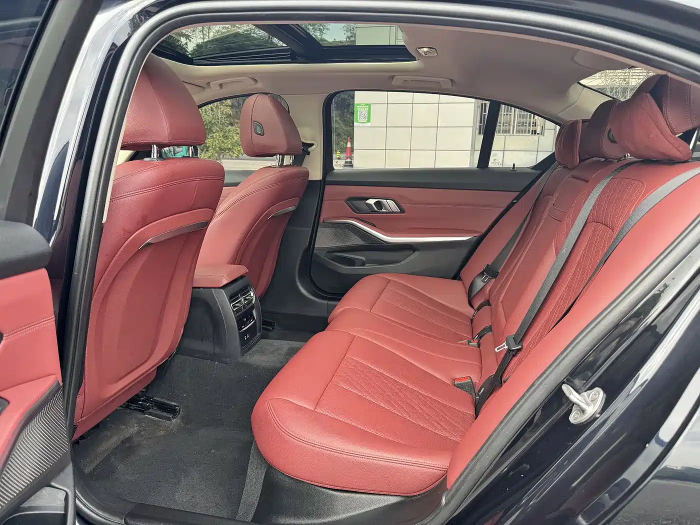 BMW 3 Series 2023 320Li M Sport Package фото 14
