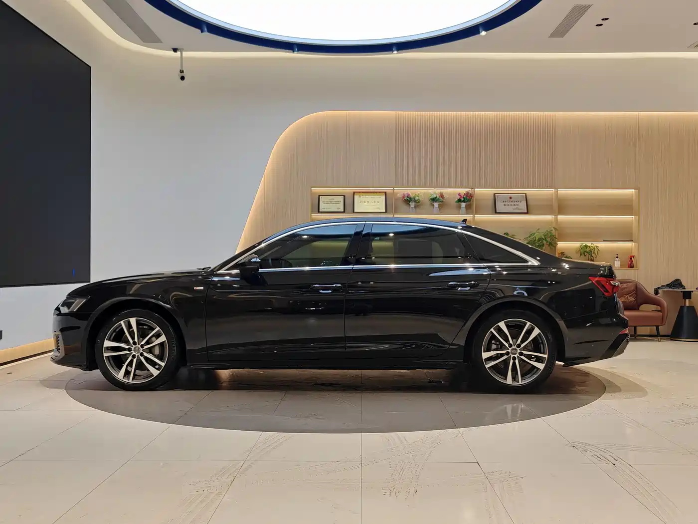 Audi A6L 2020 40 TFSI Luxury Dynamic фото 7