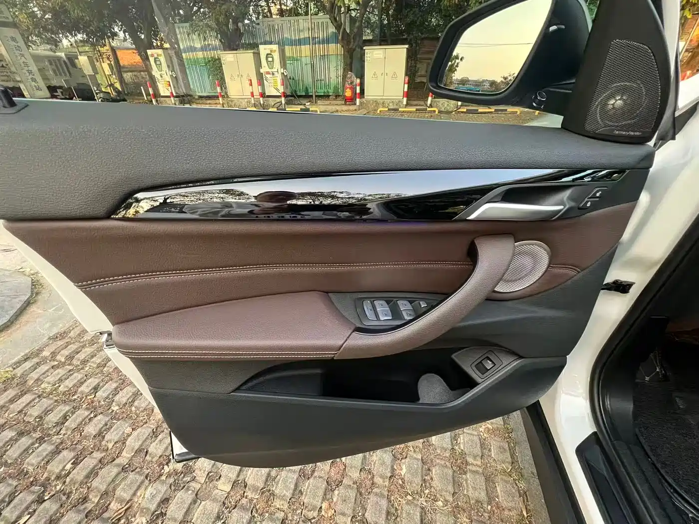 BMW X1 2022 sDrive25Li Leading фото 17