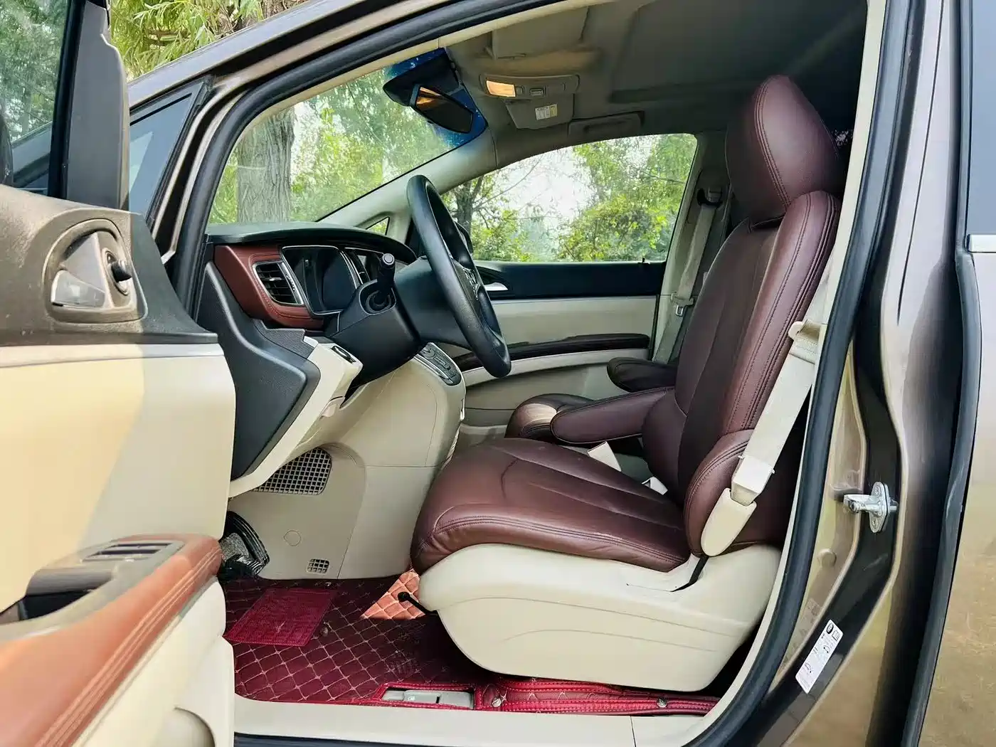 Buick GL8 2017 25S Comfort China V фото 4