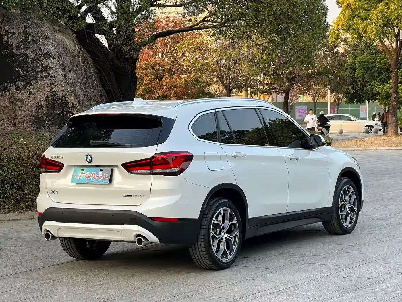 BMW X1 2022 sDrive25Li Leading фото 2