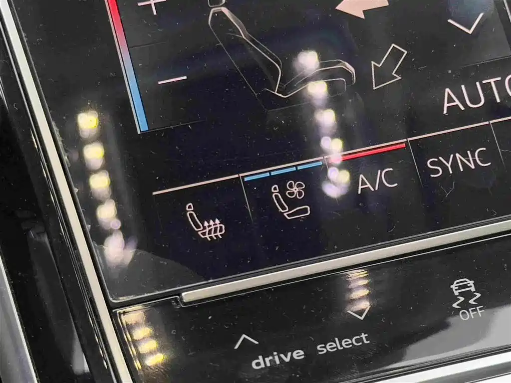 Photo 16 - Audi A8 New Energy