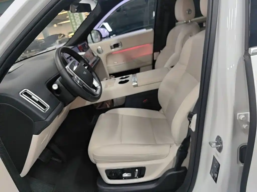 Li Auto Li L8 2025 2025 Max Smart Renewal Edition