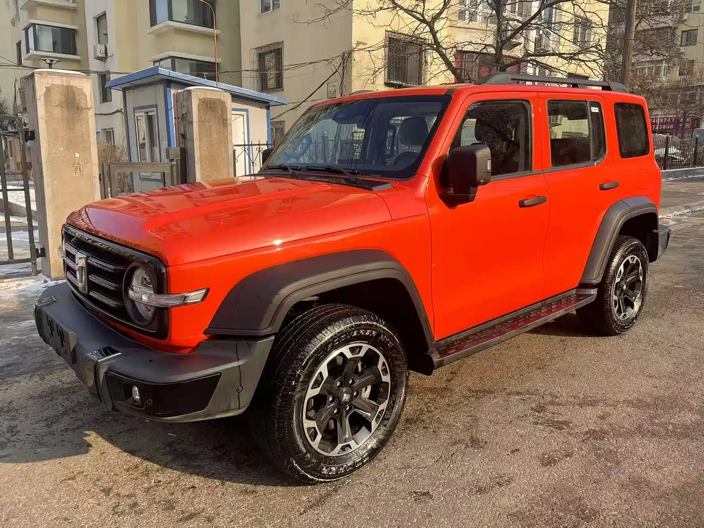 TANK TANK 300 NEW ENERGY