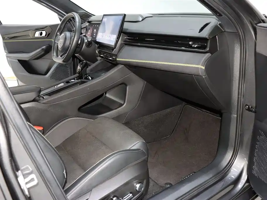 LYNK 03
