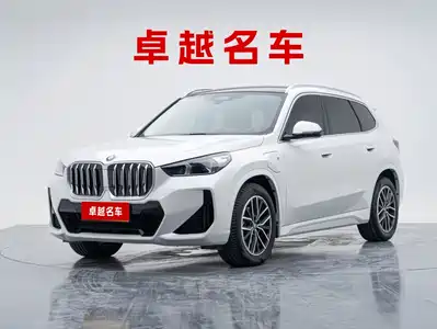 BMW iX1