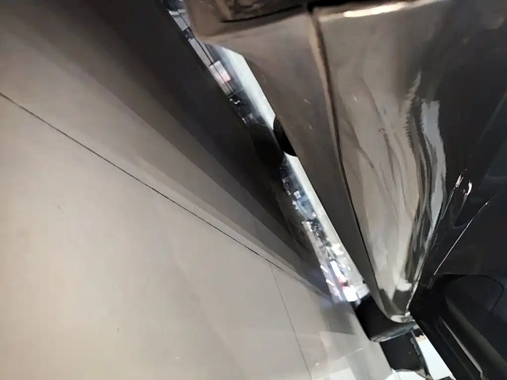Фото 21 - Tesla Model 3