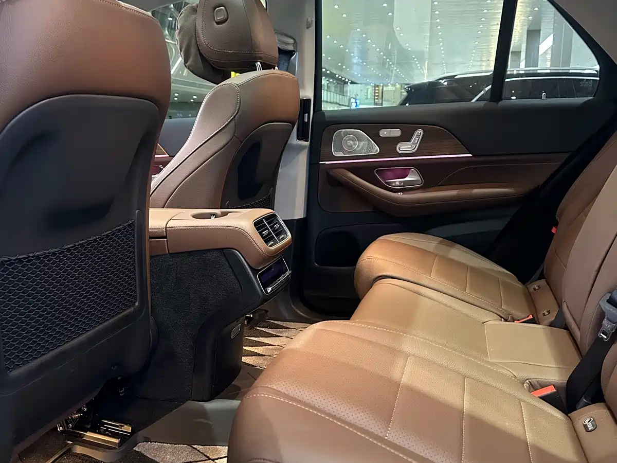 Mercedes-Benz GLE 2025 GLE 450 4MATIC Fashion фото 6