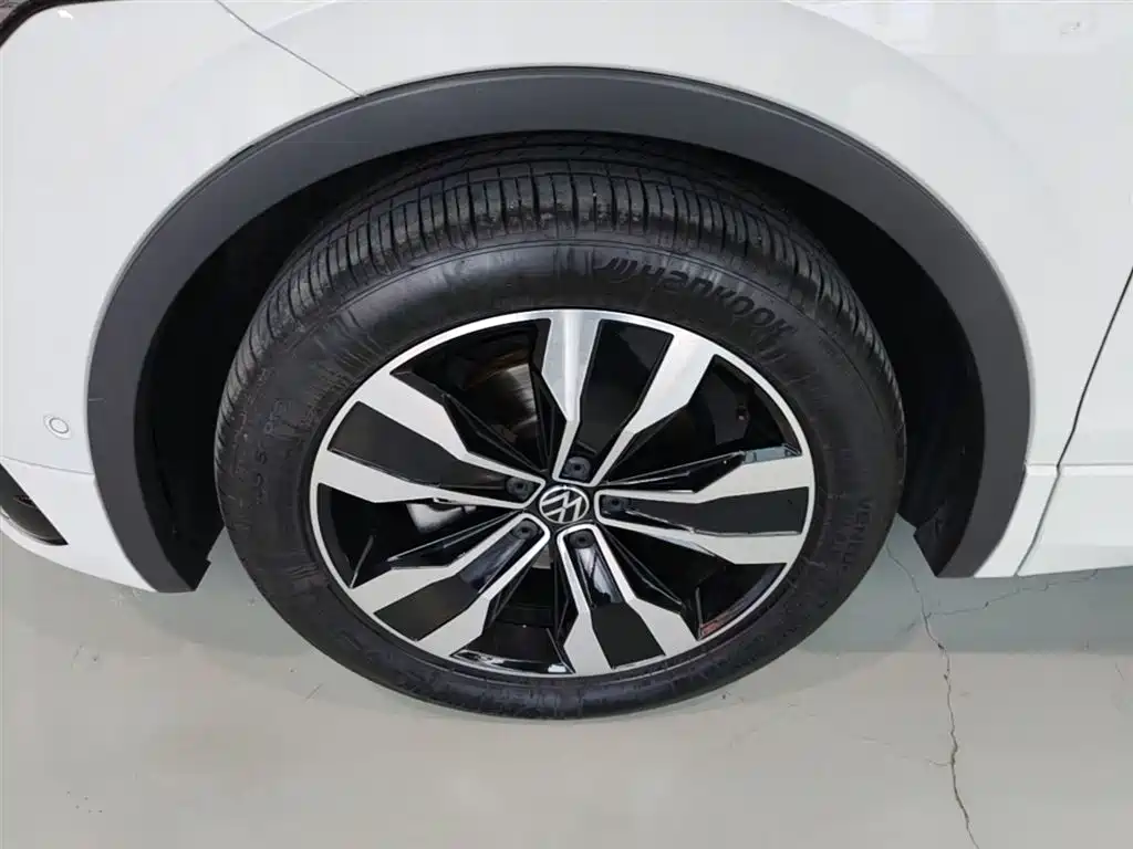 Volkswagen Tiguan L 2022 330TSI Auto 2WD R-Line Premium Edition фото 23