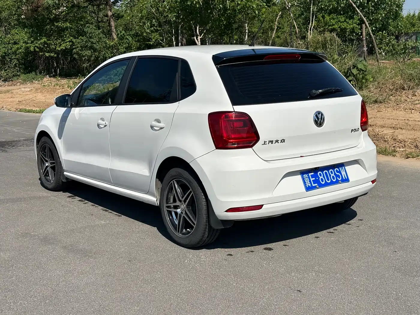 Volkswagen Polo 2016 1.4L Automatic Trend фото 7