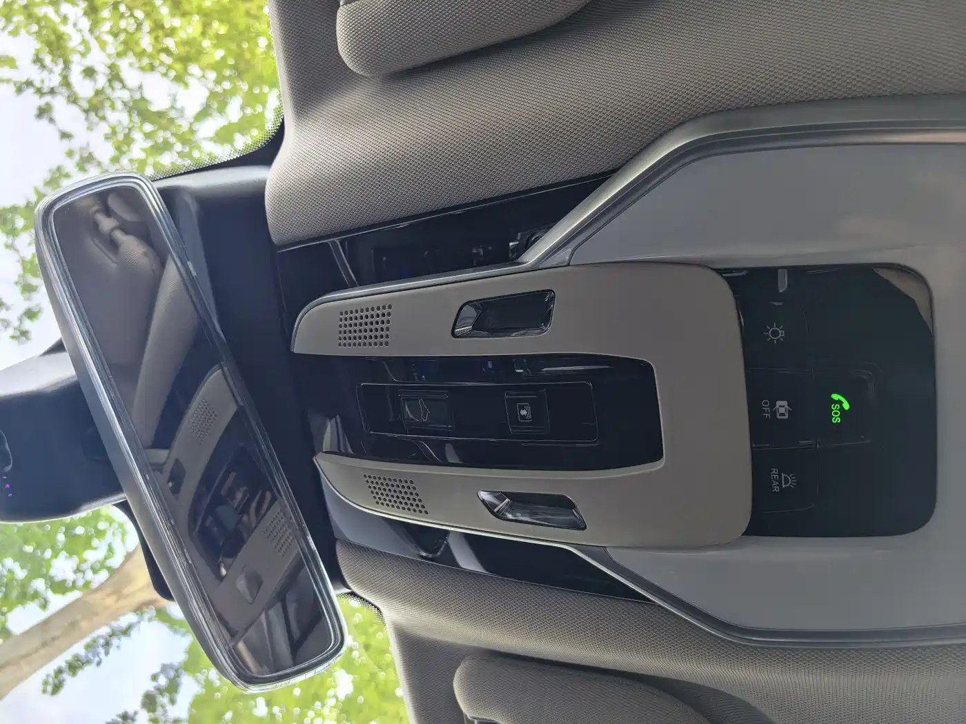 Hongqi H5 2023 2.0T Auto Smart Connect Flag Enjoy фото 20