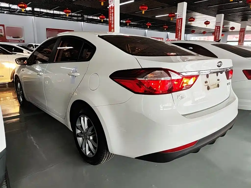 Kia K3 2017 1.6L Automatic 15th Anniversary Special GLS фото 5