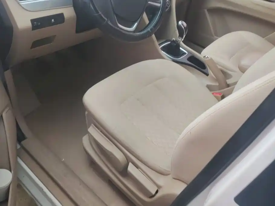 Baojun 730 2018 2016 Facelift 1.5L Manual Standard 7-seater China V
