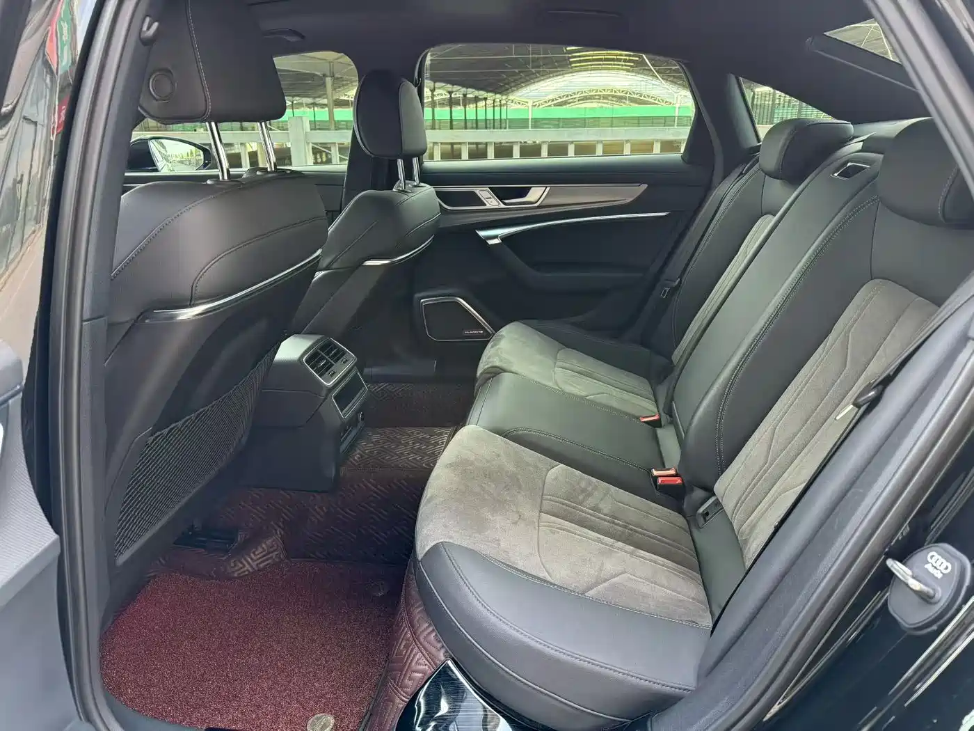 Audi A6L 2024 40 TFSI Luxury Dynamic фото 9