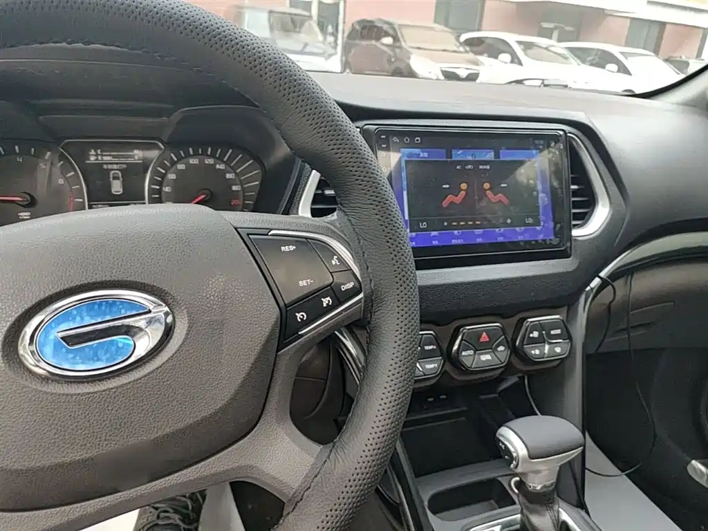 GAC Trumpchi Trumpchi GS4 2017 235T Automatic 2WD Luxury Smart Connected Edition фото 10