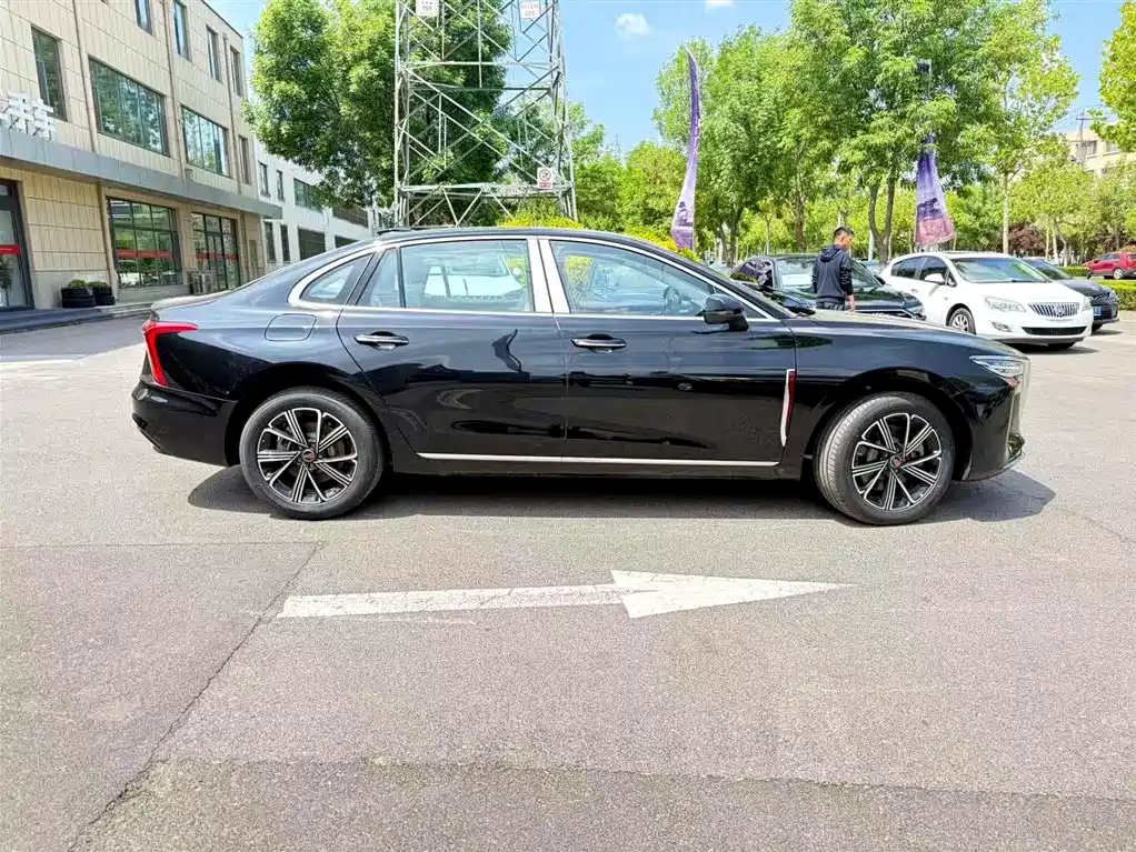Hongqi H5 PHEV 2025 130 Super Hybrid Edition фото 2