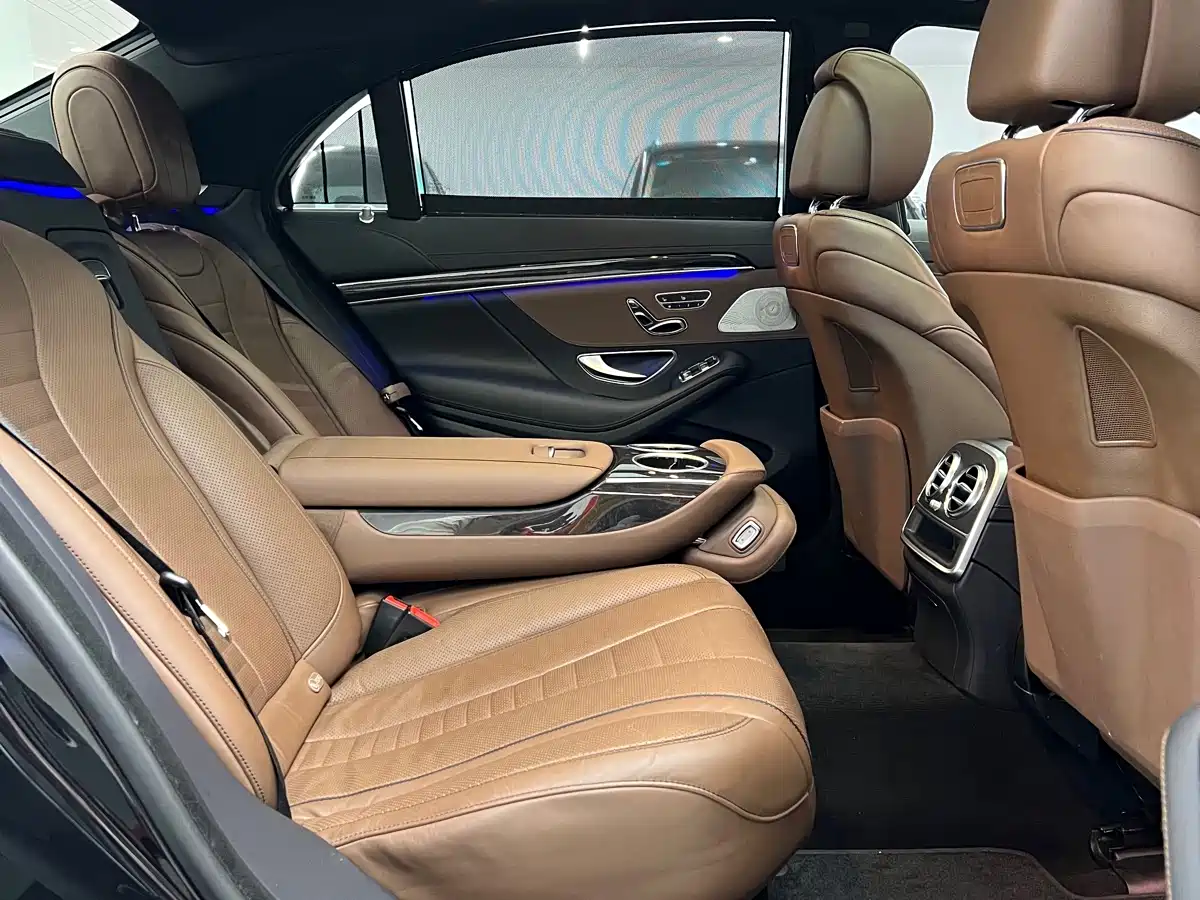 Mercedes-Benz Maybach S-Class 2018 S 560 4MATIC фото 16