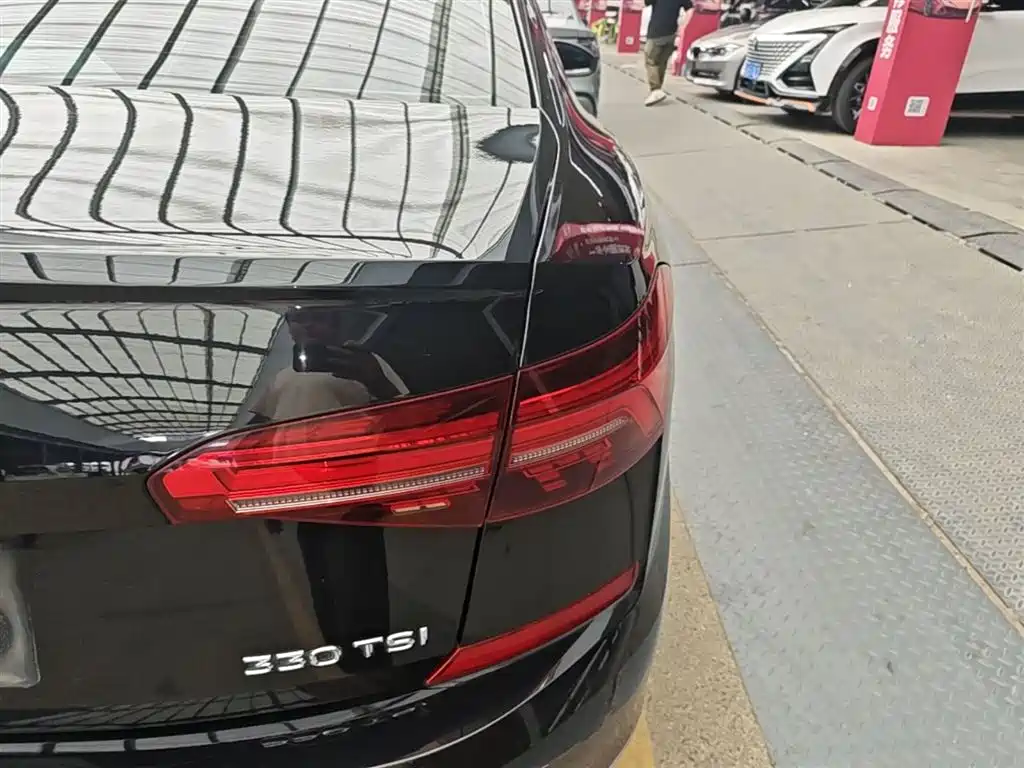 Volkswagen Passat 2019 330TSI Elite Version China VI фото 8