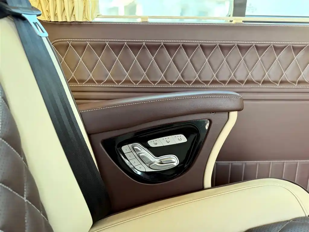 Volkswagen Caravelle 2019 2.0TSI 4WD Luxury 7-seater фото 33