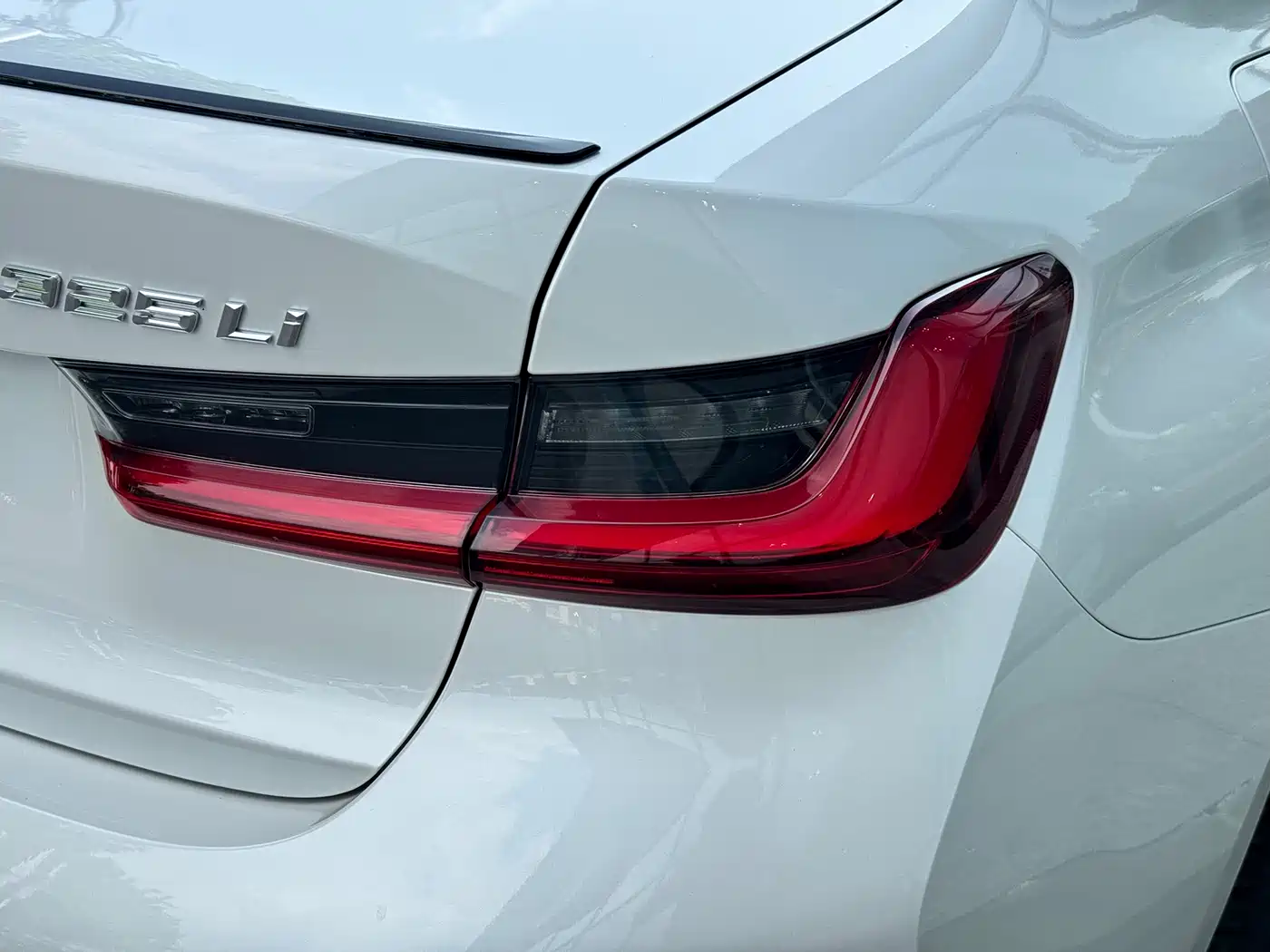 BMW 3 Series 2024 325Li M Sport Shadowline Package фото 6