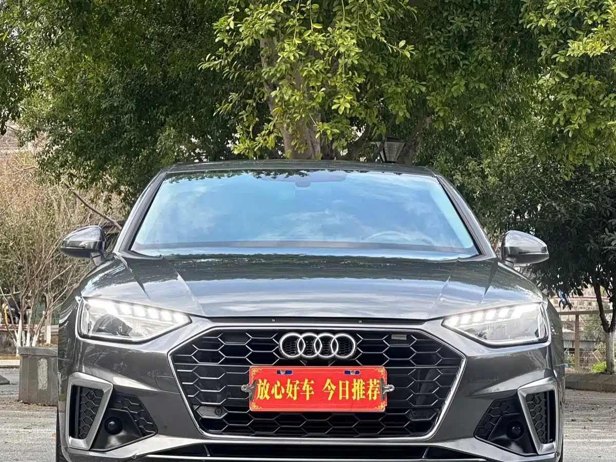 Audi A4L 2022 40 TFSI Luxury Elegance фото 2