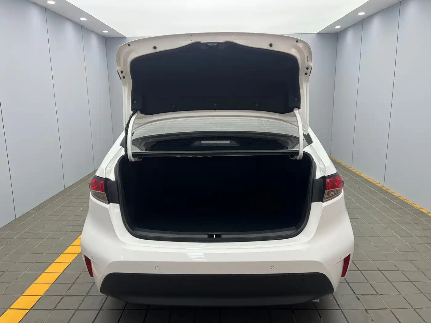 Toyota Levin 2023 TNGA 1.5L CVT Progressive фото 22