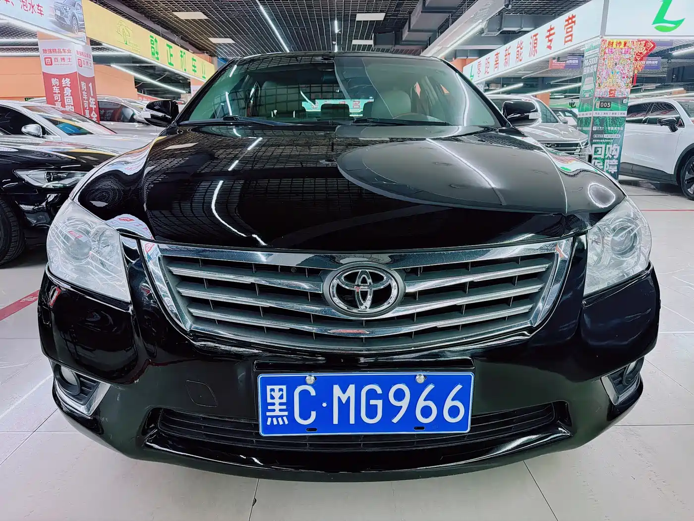 Toyota Camry 2011 240G Luxury Anniversary Edition фото 2