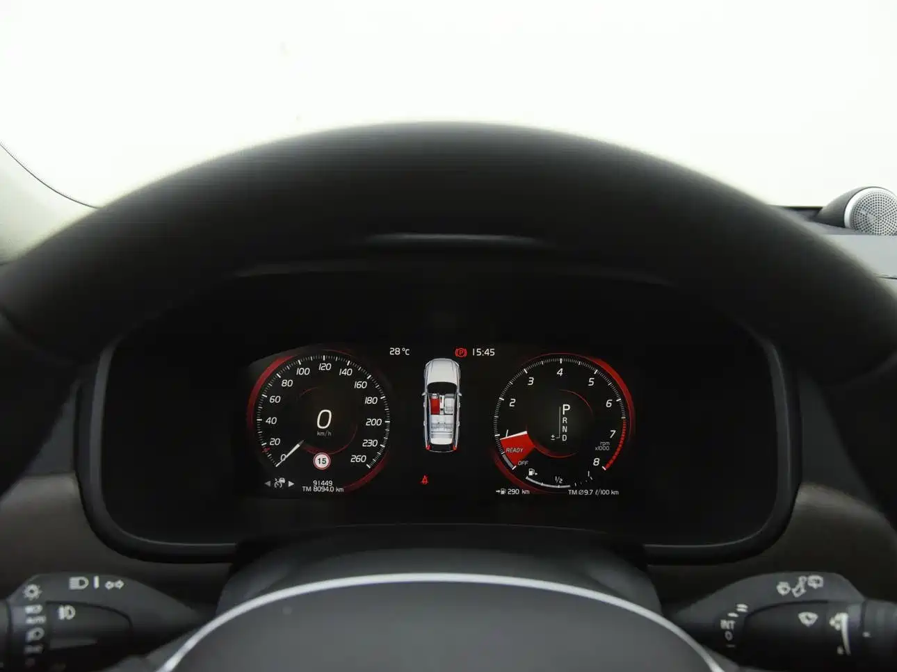 Photo 11 - Volvo V90
