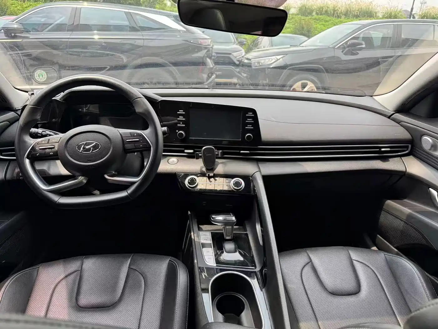 Hyundai Elantra 2021 240TGDi DCT GLX Elite фото 20
