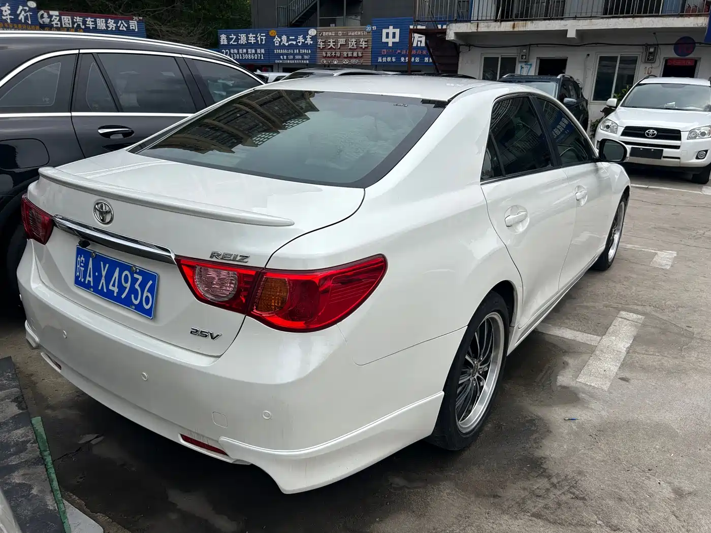 Toyota Reiz 2013 2.5V Elite Edition фото 6