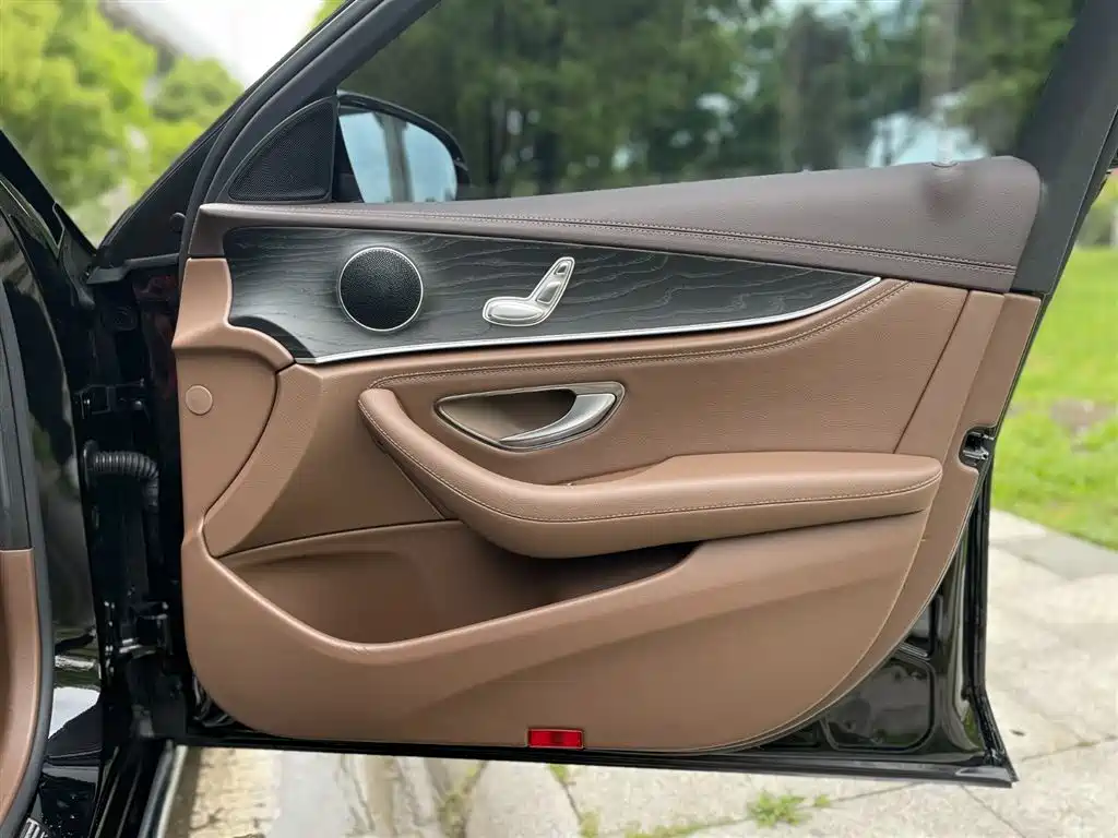 Mercedes-Benz E-Class 2023 Facelift E 260 L фото 19