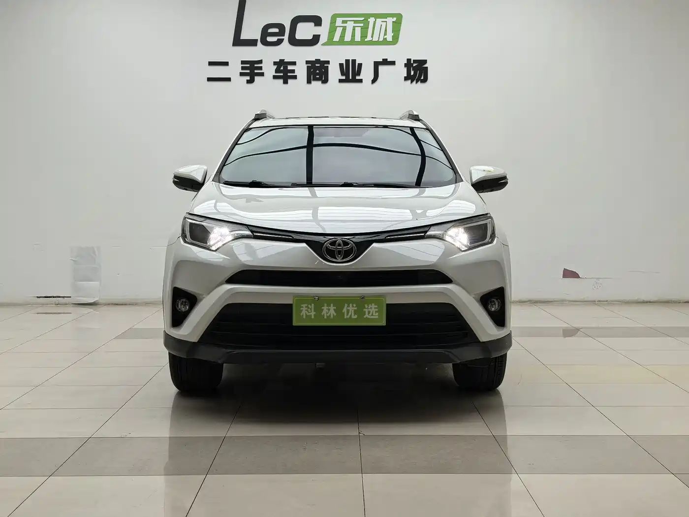 Toyota RAV4 Rongfang 2016 2.0L CVT 2WD Comfort (China V) фото 2