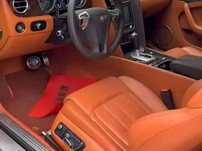 Photo 2 - Bentley Continental