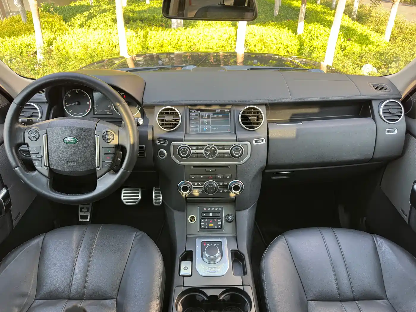 Land Rover Discovery 2012 3.0 SDV6 HSE Diesel фото 14