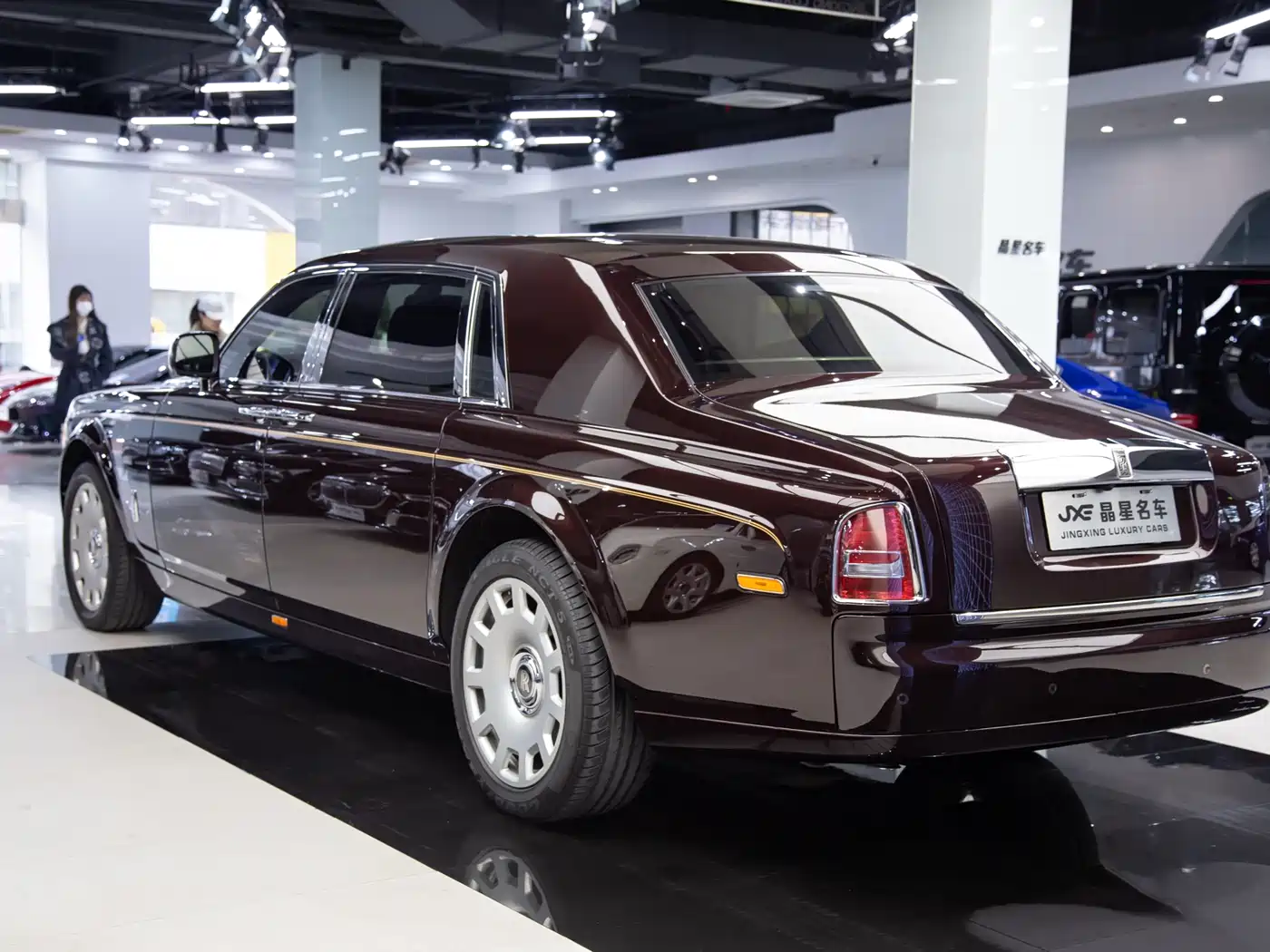 Rolls-Royce Phantom 2014 2013 6.7L Extended Wheelbase (EWB)