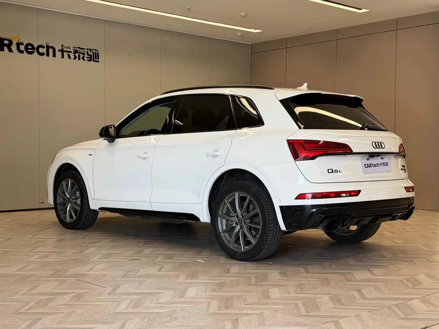 Audi Q5L 2022 Facelift 45T Luxury Dynamic фото 7