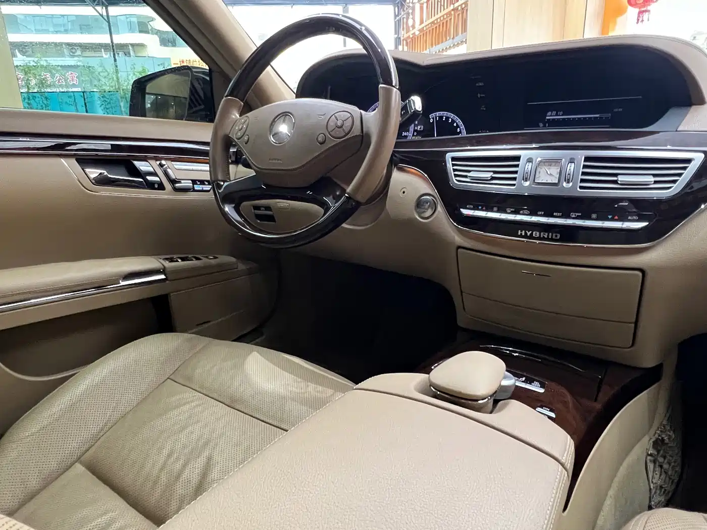 Mercedes-Benz S-Class 2012 S 400 L HYBRID Grand Edition фото 35