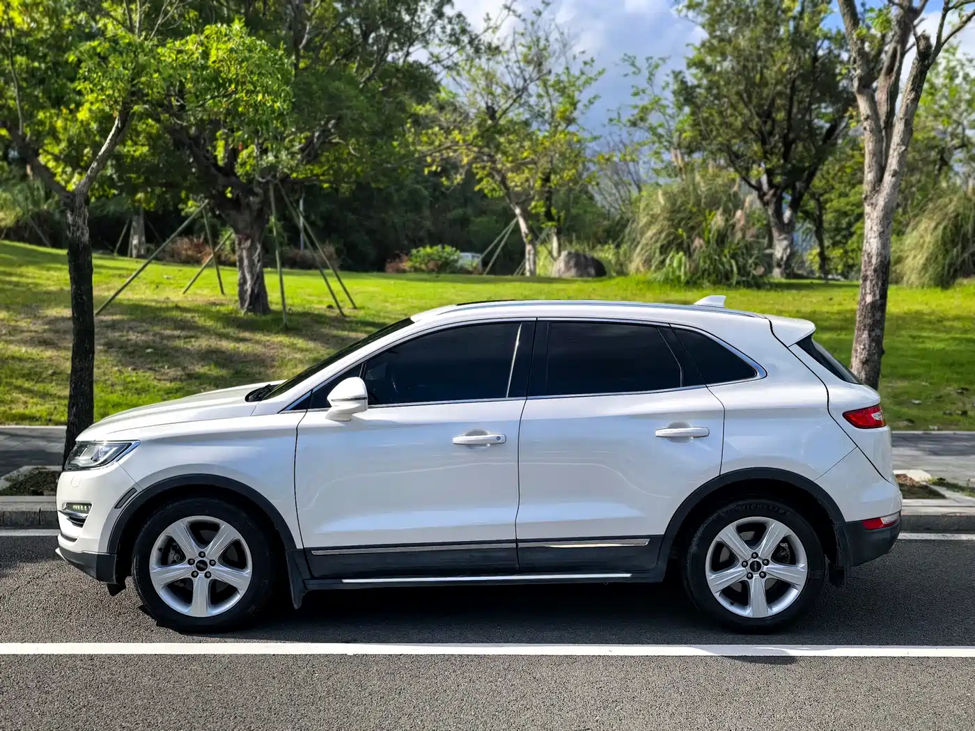 LINCOLN MKC