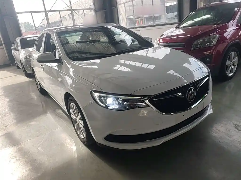 Buick Excelle 2021 Exemplar 1.5L Auto Elite фото 4
