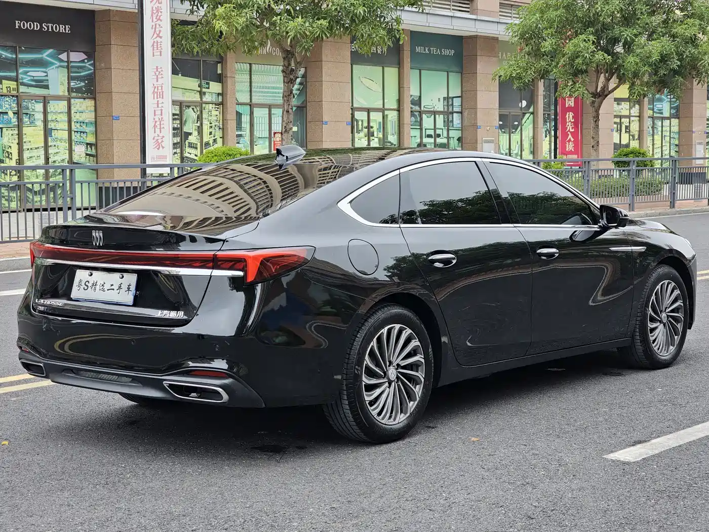 BUICK LACROSSE