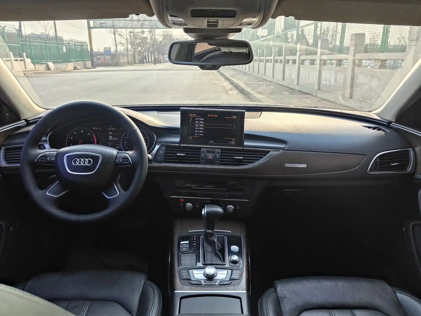 Audi A6L 2012 50 TFSI quattro Luxury фото 8