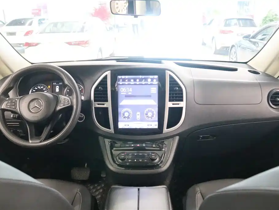 Mercedes-Benz Vito 2020 2.0T Elite Edition (7-seater) фото 5