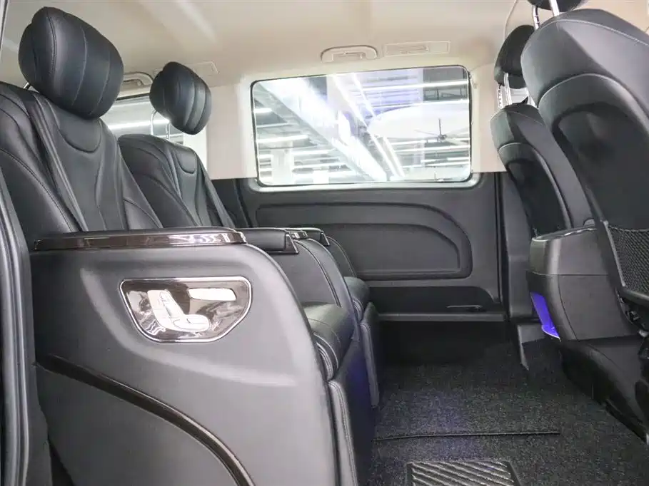 Mercedes-Benz Vito 2020 2.0T Elite Edition (7-seater) фото 15