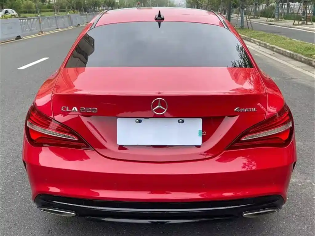 Mercedes-Benz CLA (Import) 2017 CLA 220 4MATIC фото 5