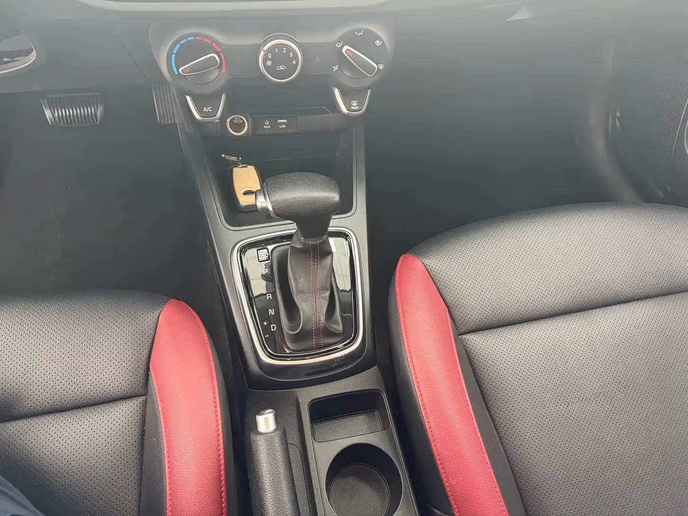 Kia KX CROSS 2017 1.4L AT GLS фото 9