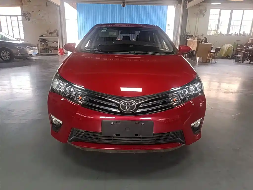 Toyota Corolla 2014 1.6L CVT GL фото 3