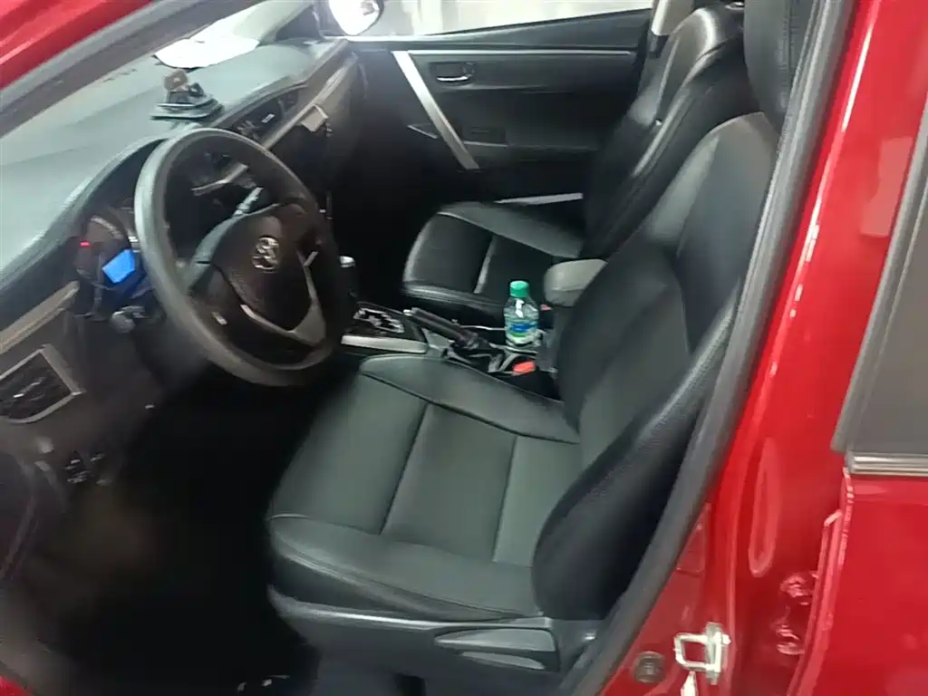 Toyota Corolla 2014 1.6L CVT GL фото 15