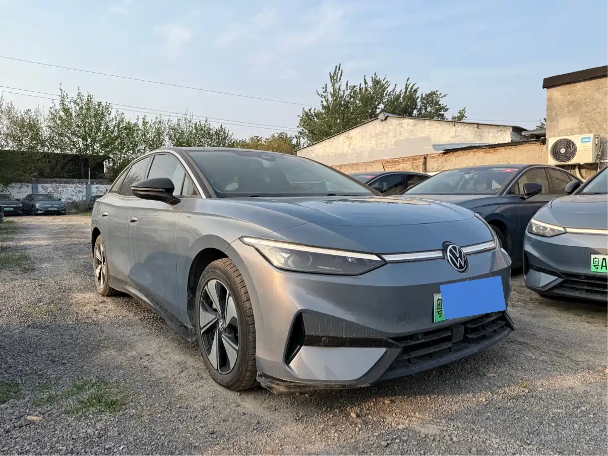 VOLKSWAGEN ID.7 VIZZION