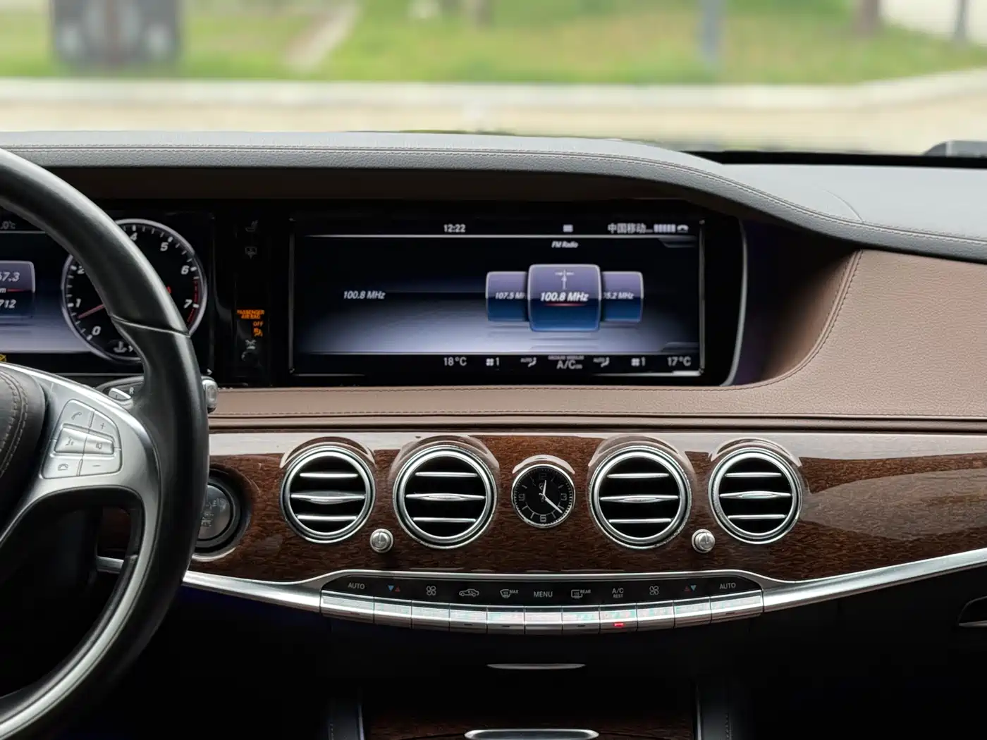 Mercedes-Benz S-Class 2017 S 320 L Business Upgrade Edition фото 14
