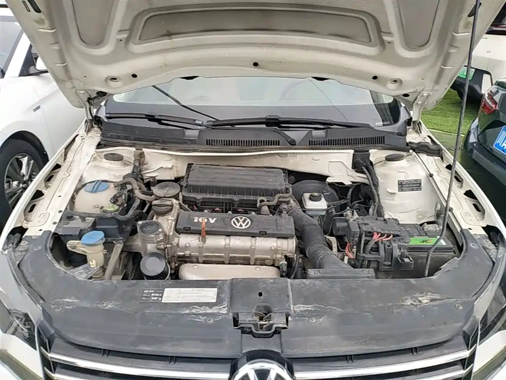 Volkswagen Bora 2014 1.6L Manual Comfort Edition фото 20